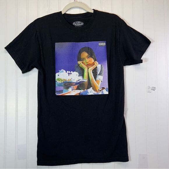 🦋olivia Rodrigo size small - Picture 1 of 9